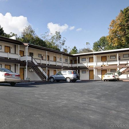 Americas Best Value Inn Highland-Poughkeepsie Exterior foto